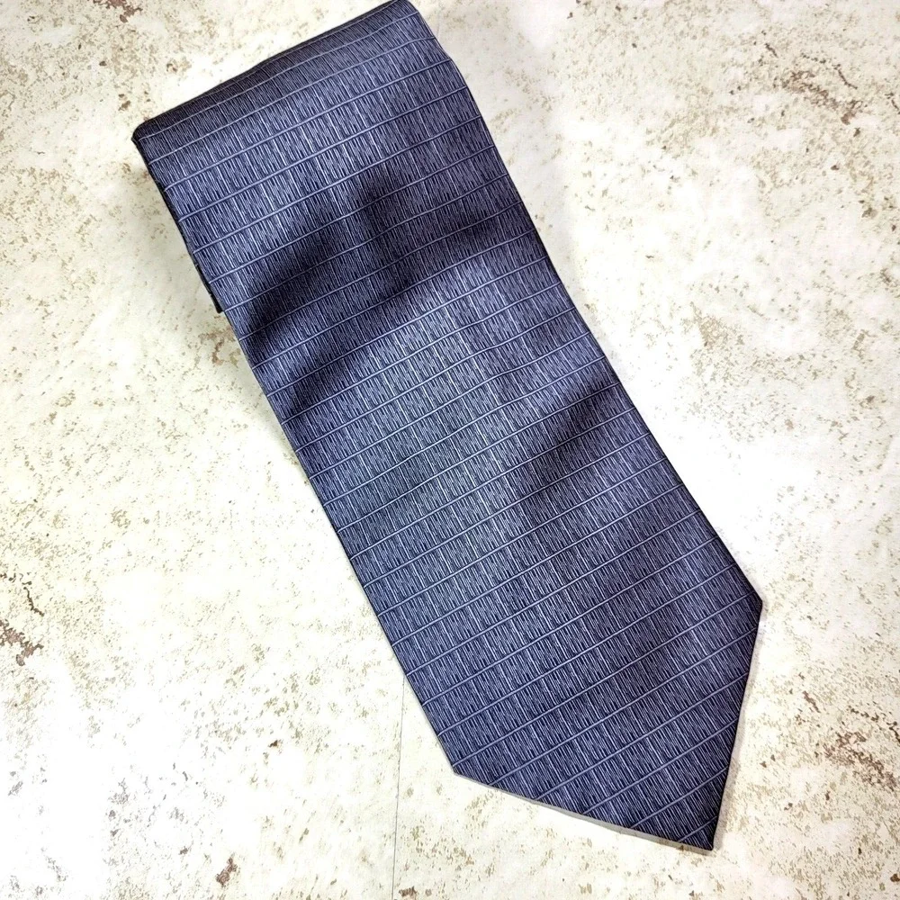Franco Rossi  Italy Black White Abstract Textured Silk Pointed‎ Tie